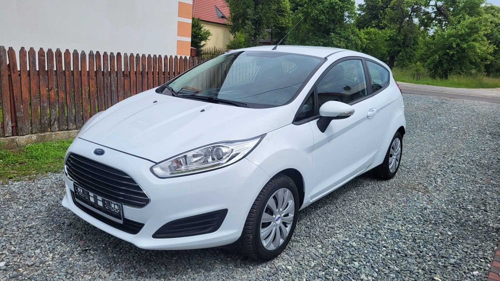 Sprzedam
Ford Fiesta Mk7 1.25 benzyna