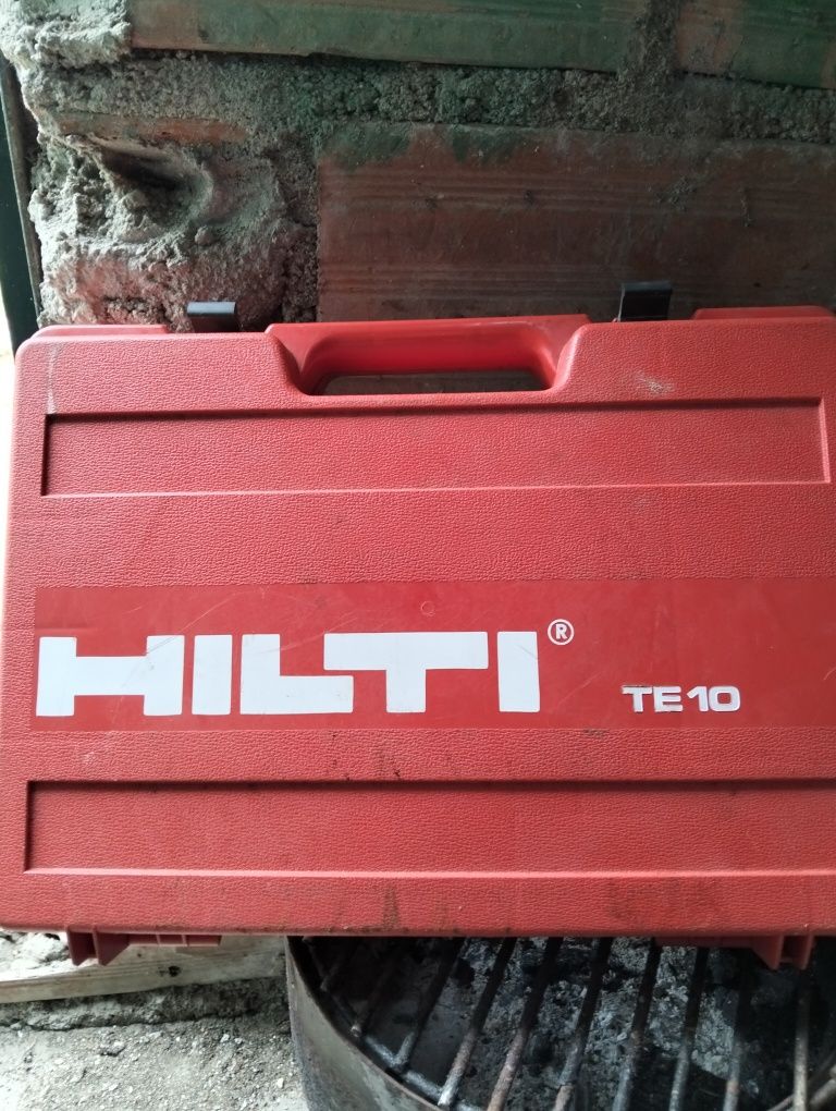 Vende-se Hilti  como novo