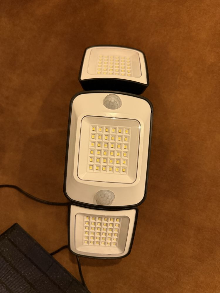 Luz Solar de Movimento intelamp 1200LM com Controle Remoto