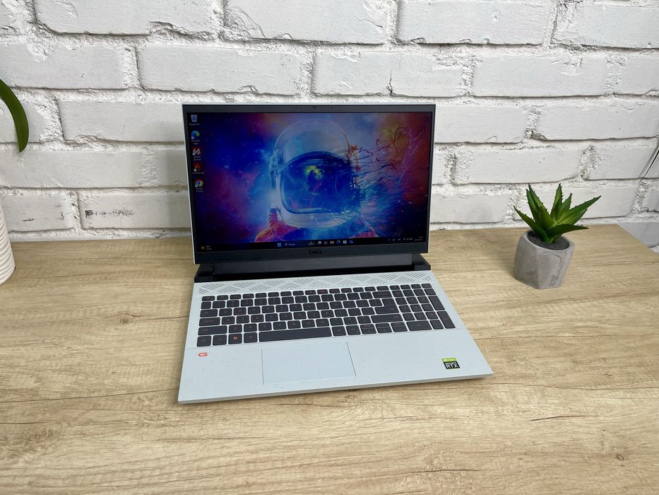 Ігровий ноутбук Dell G15 5525 Ryzen 5 6600H RTX 3050 16/512