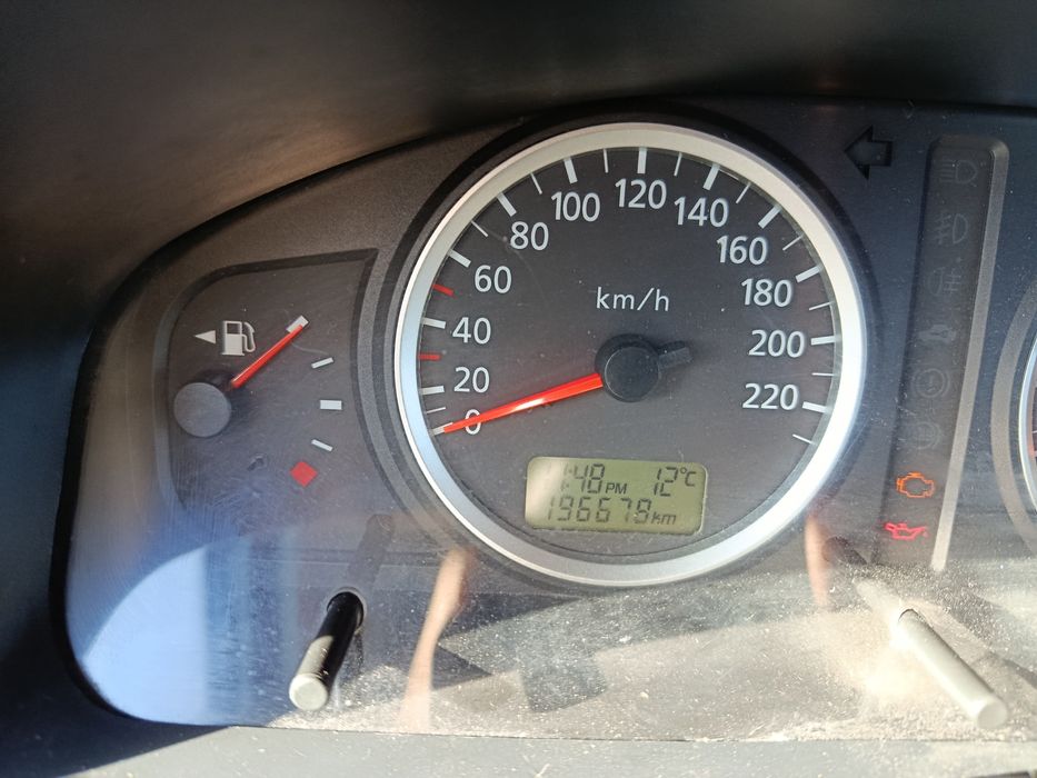 Продам NISSAN ALMERA N16 2006 г1.5 газ бензин