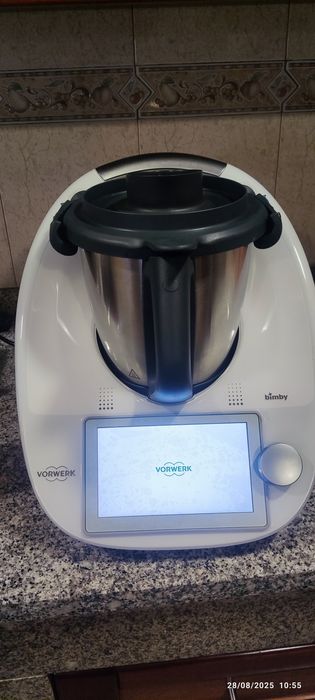 Bimby TM6 + Acessórios Extra com fatura na garantia e ainda c plástico