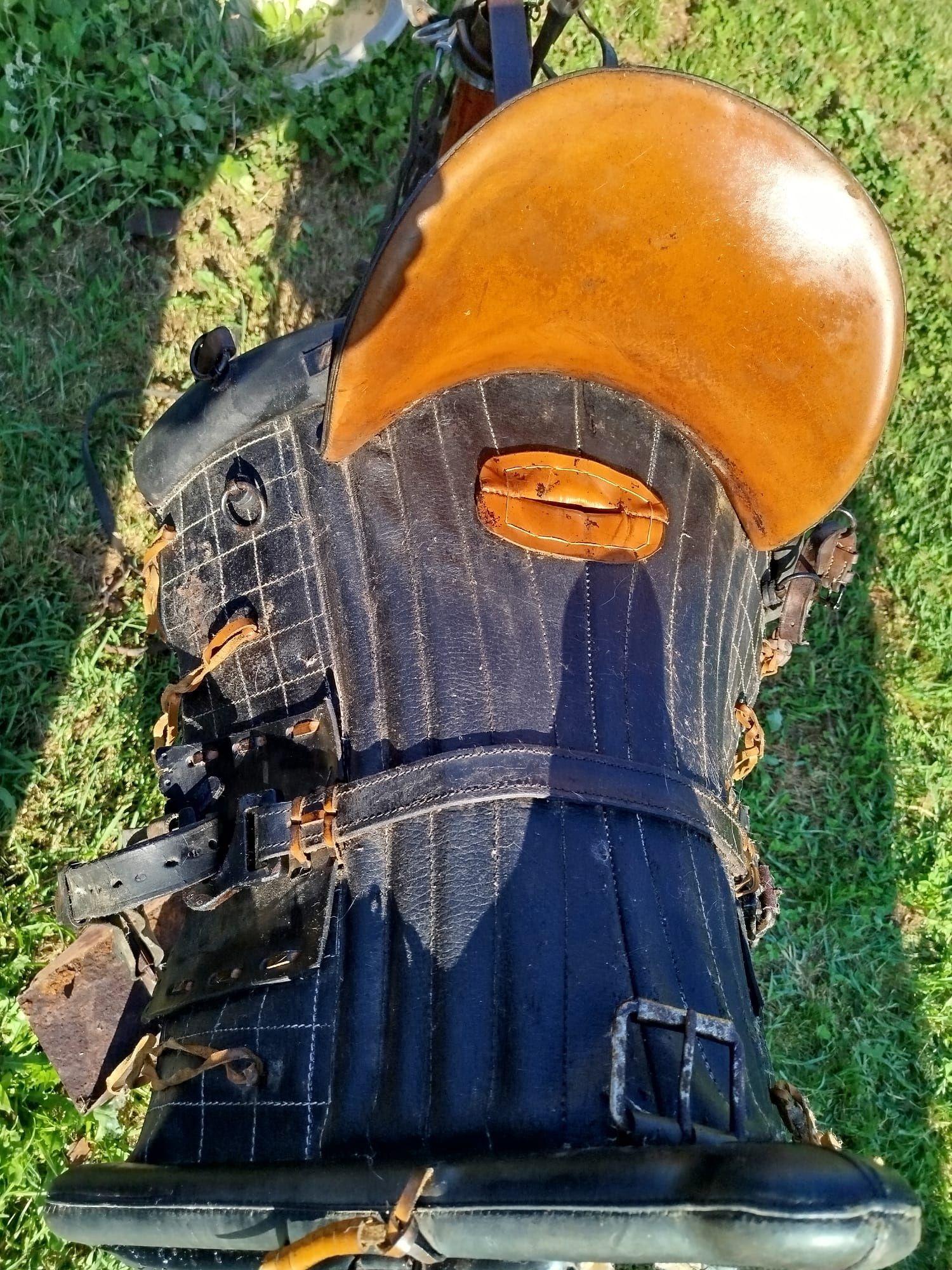 Selas cavalos, arnês, botas, e outros LOTE