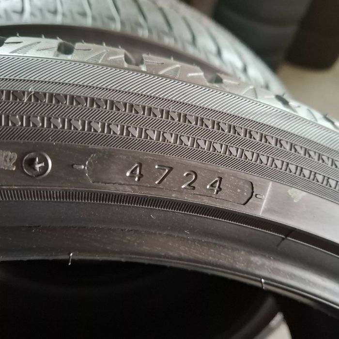 315/30/23+275/35/23 R23 Yokohama BluEarth 4шт нові зима