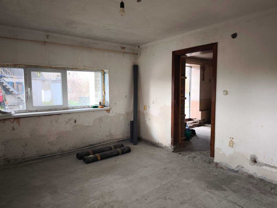 `Продам 2х поверховий будинок 144м.кв у Потоках, 30 сотів. прив.землі