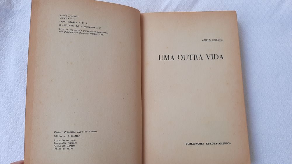 Uma outra vida Alberto Moravia