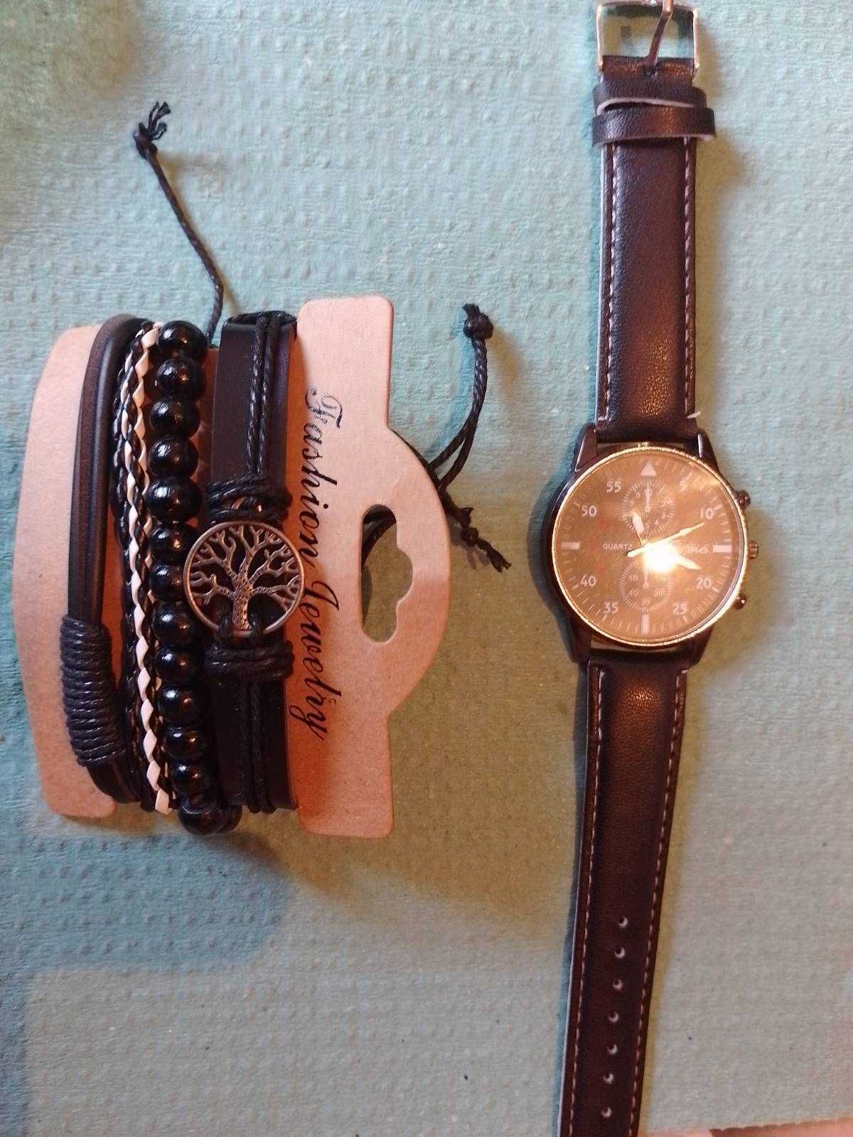 Продам модний набор кварцевих годинників для чоловіків.