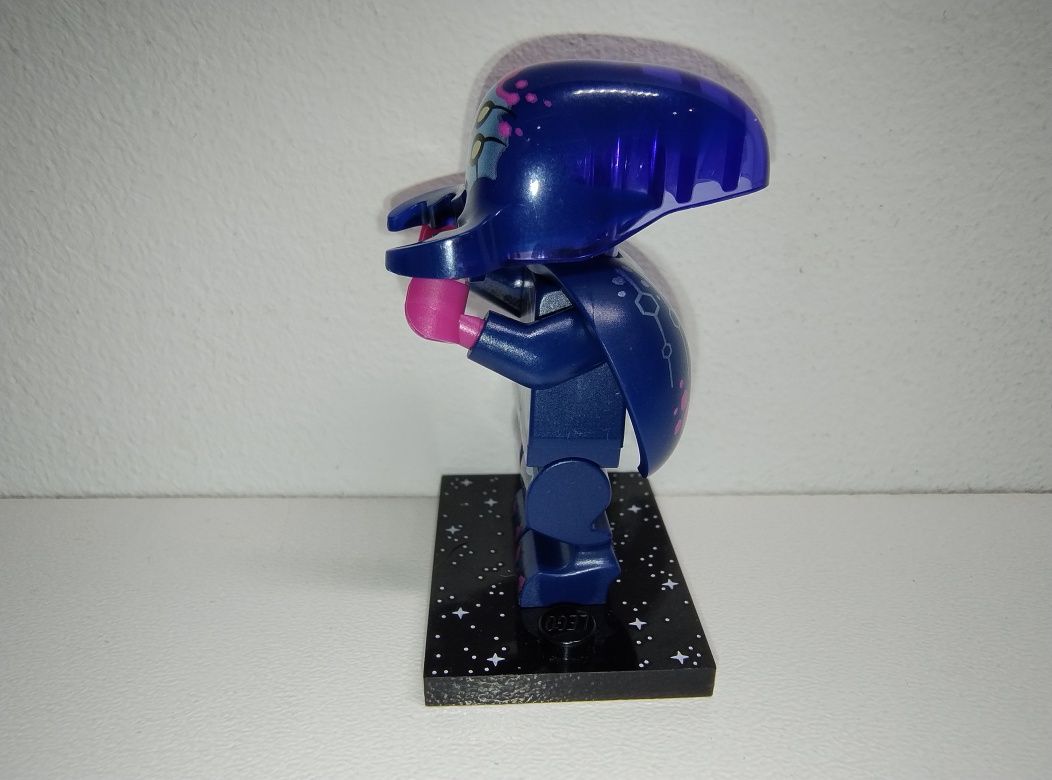 LEGO Minifigures - Alien Beetlezoid, col446, col26-10