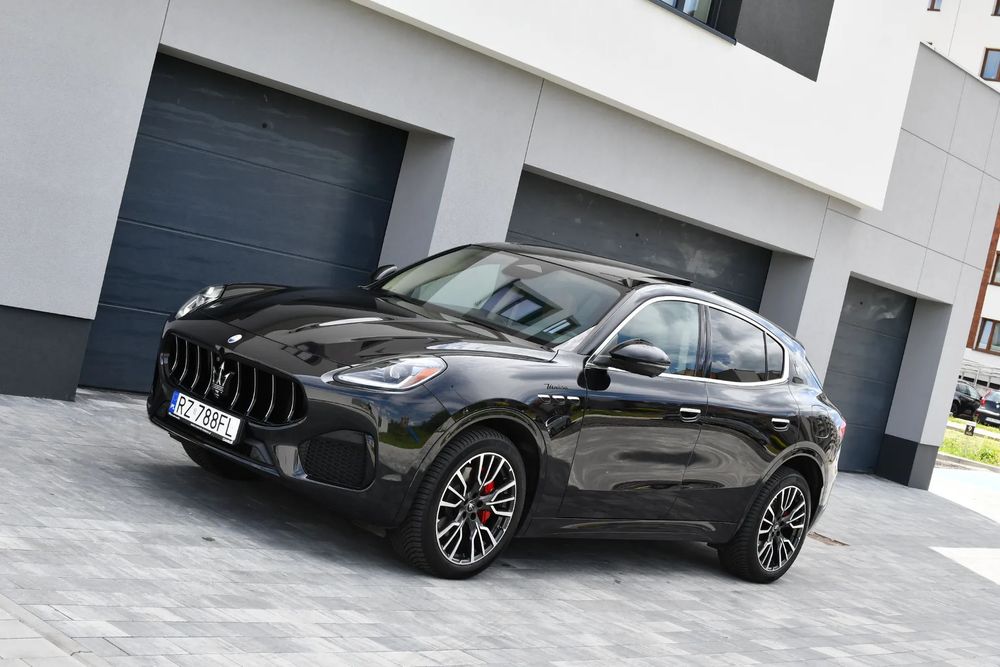 Maserati Grecale Piękna Perłowa Czerń Jak Nowy Salonowy przebieg serwisowany w ASO
