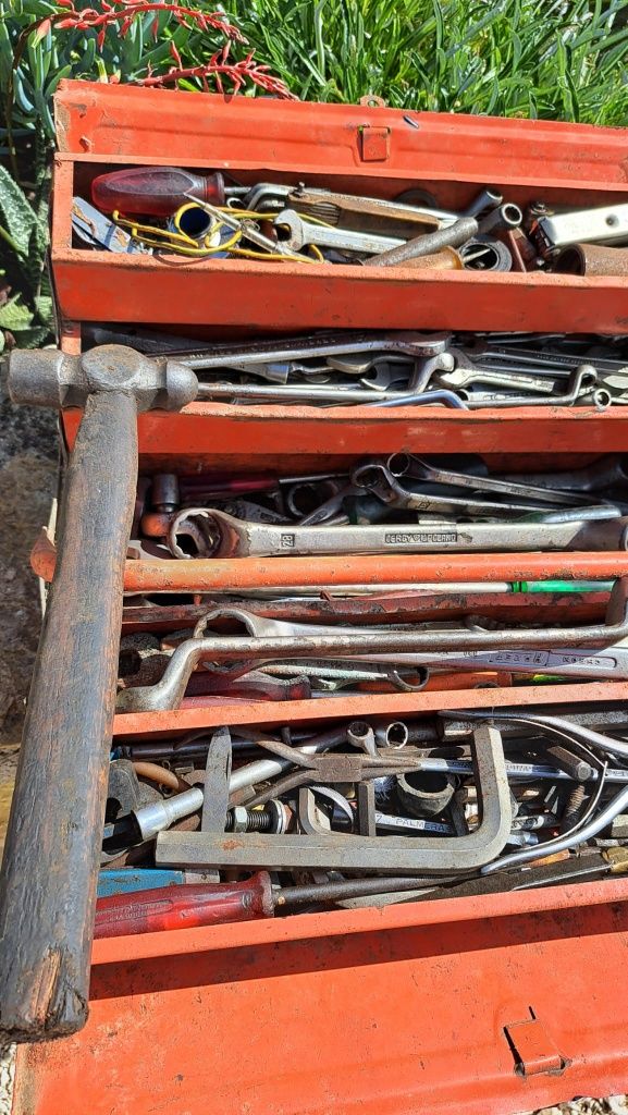 Caixa de ferramentas auto e diversos