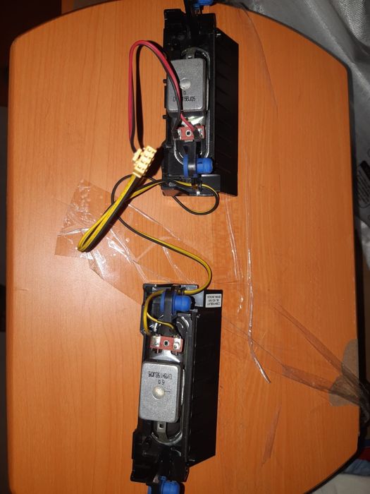 Vendo pés e colunas pa tv