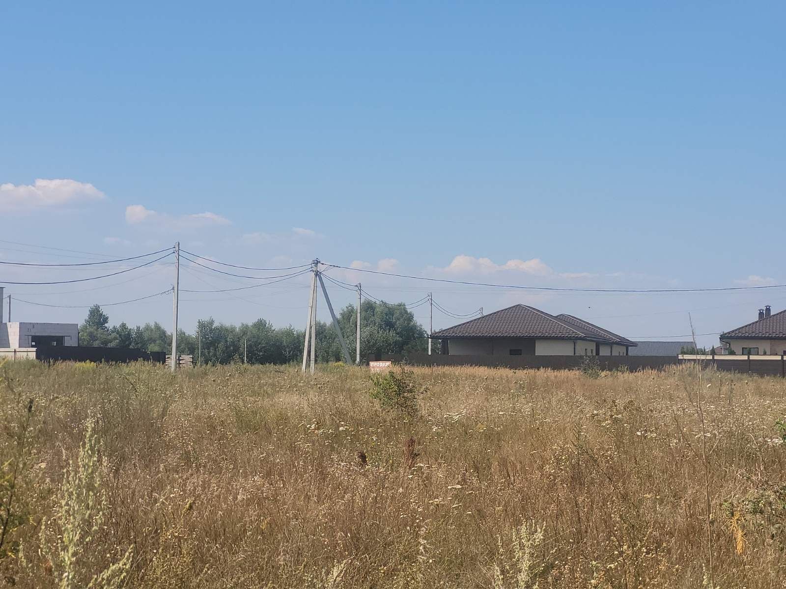 Продам ділянку під забудову в с. Погреби