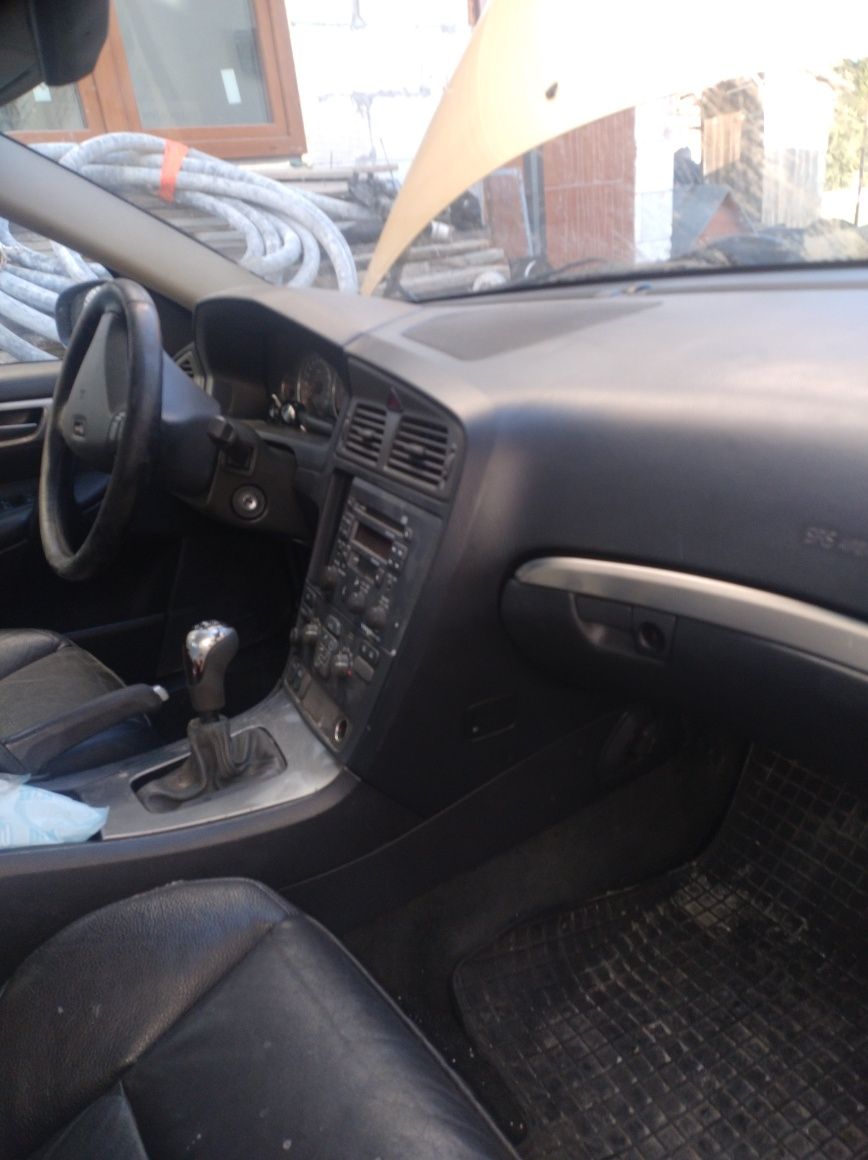 Cześć Volvo S60 2.4 D5