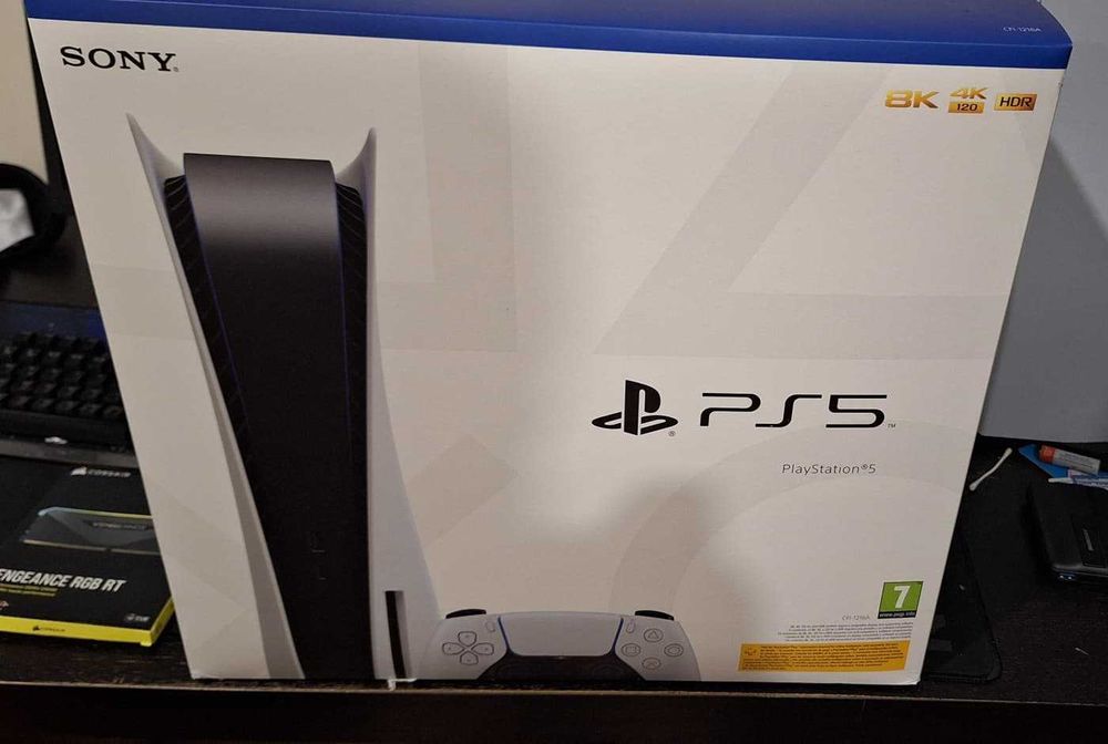 PlayStation 5 (825GB) Standard edition, leitor de disco