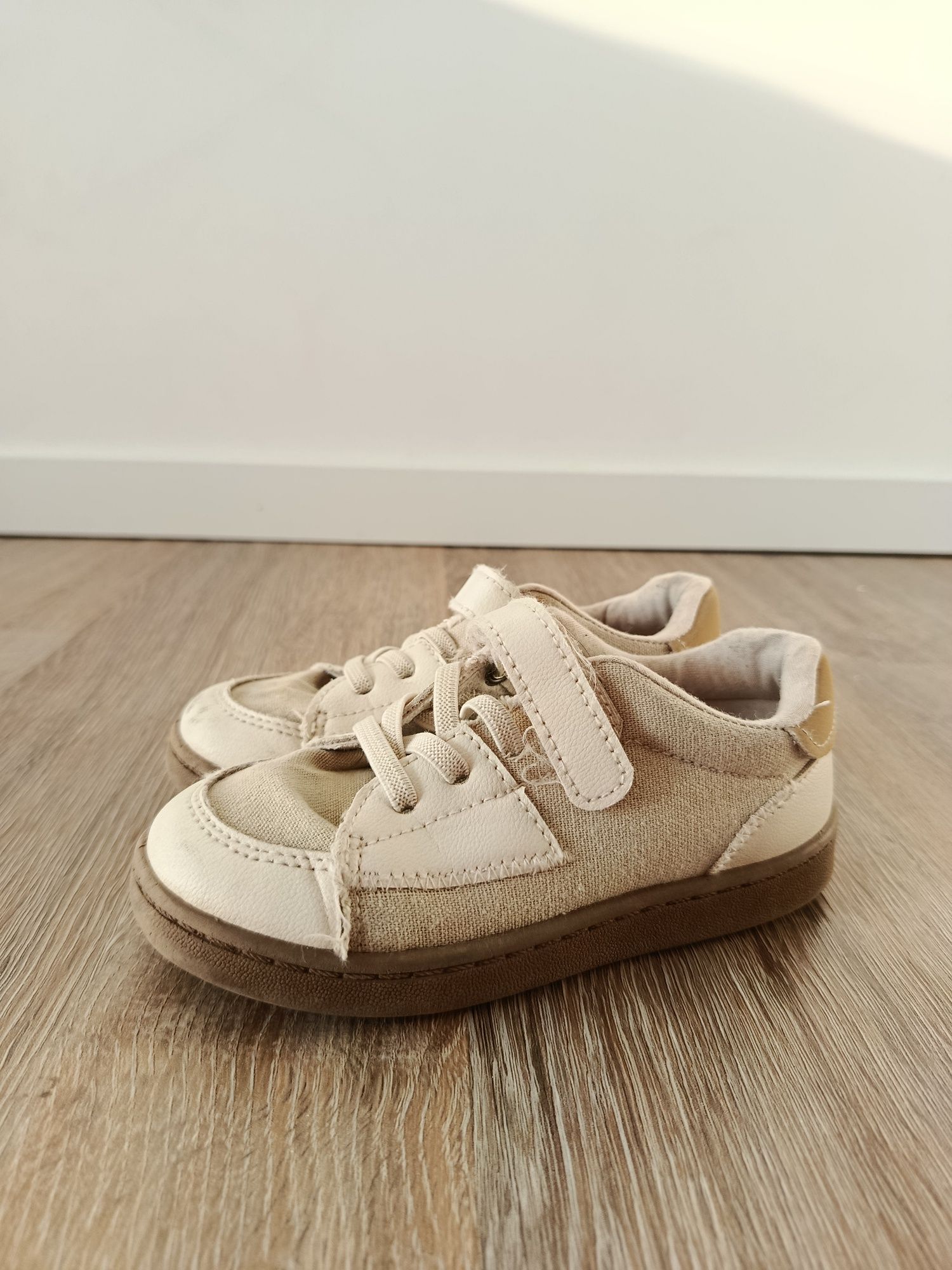 Buty Reserved rozmiar 27