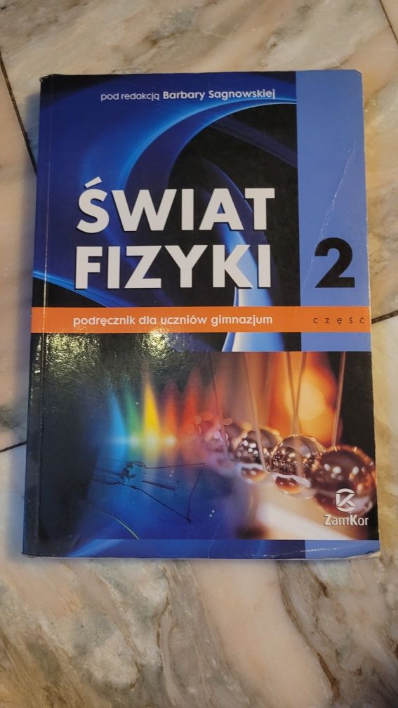 Świat fizyki 2, podręcznik dla uczniów gimnazjów, sagnowska