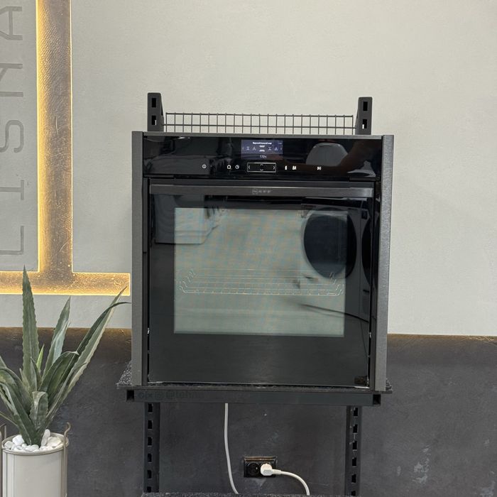 Вбудована духовка Neff B57CS22G0.