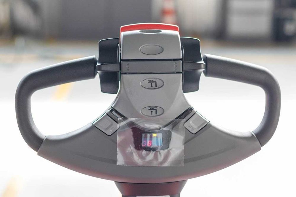 Складська техніка TOYOTA / BT. Штабелери, візки, річтраки, комісіонери