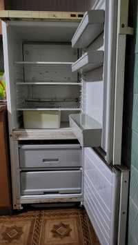 Холодильник Snaige/ Старий