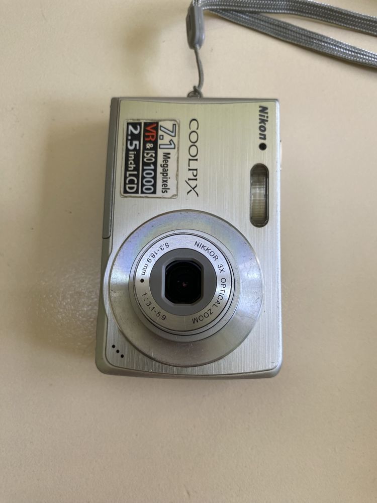Фотоаппарат Nikon Coolpix S200