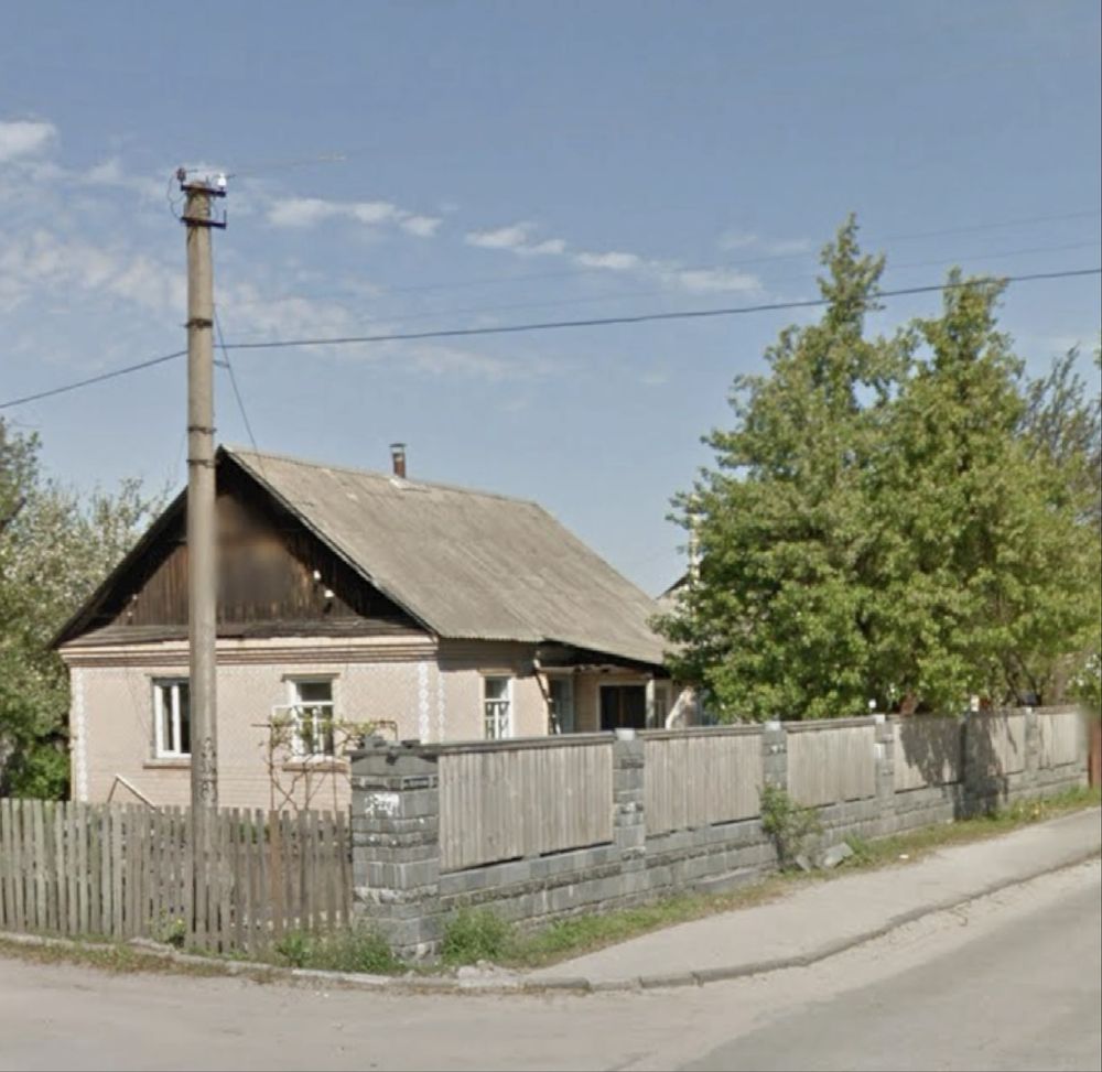 Пів будинку Коростишів вул Некрасова