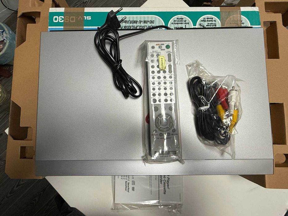 Новый Sony SLV-D930 DVD/VHS плеер – в оригинальной упаковке