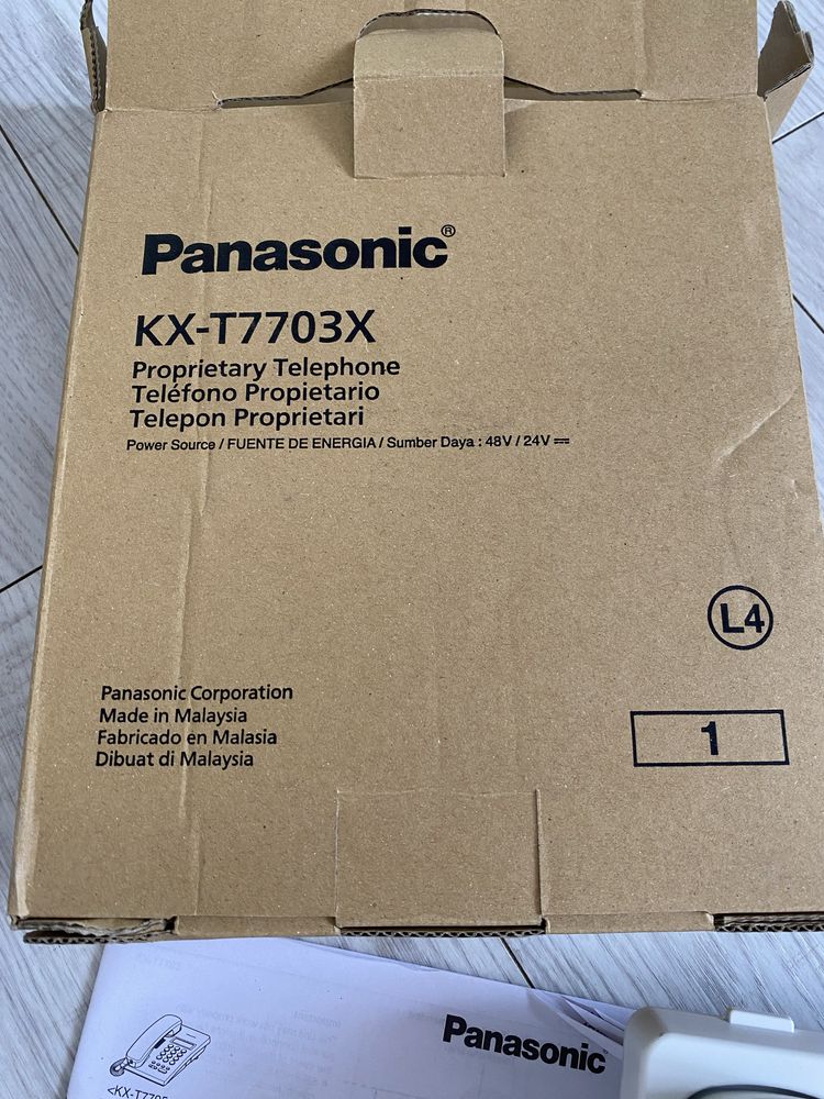 Panasonic telefon przewodowy KX-T7703X