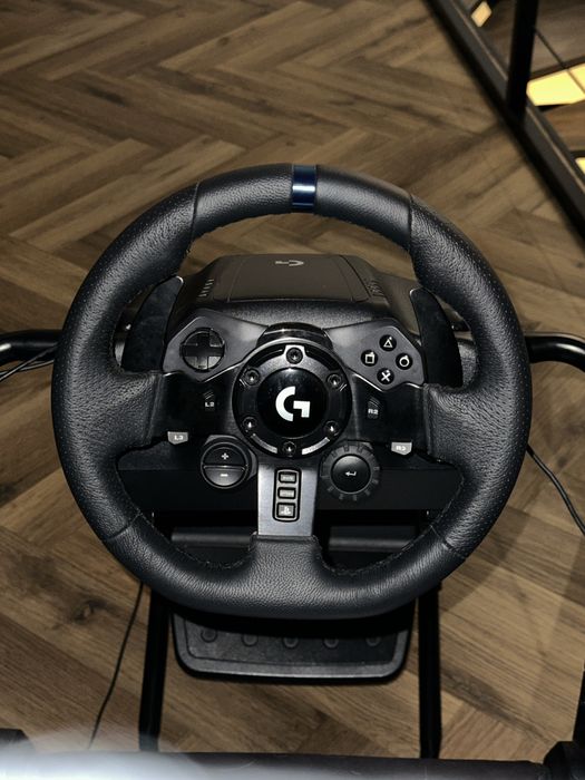 Logitech 923 PC/PS + pedały