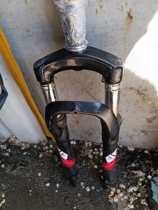 Стальная пружинная вилка Titan на 28-29 дюймов