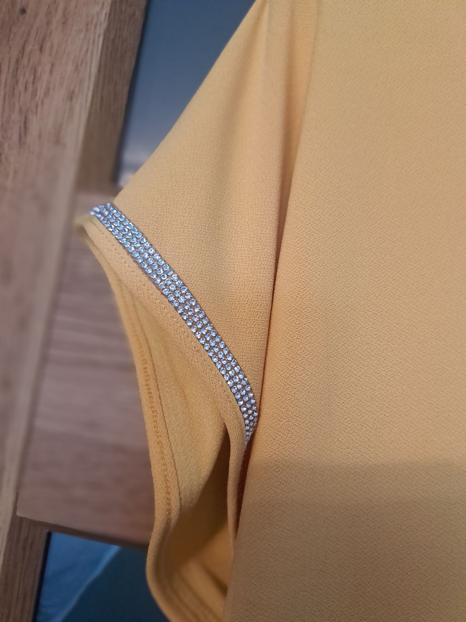 Elegancka bluzka - nowa z metką