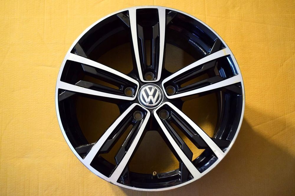 VW 17 E-Golf VII GTE 5GE Oryginał