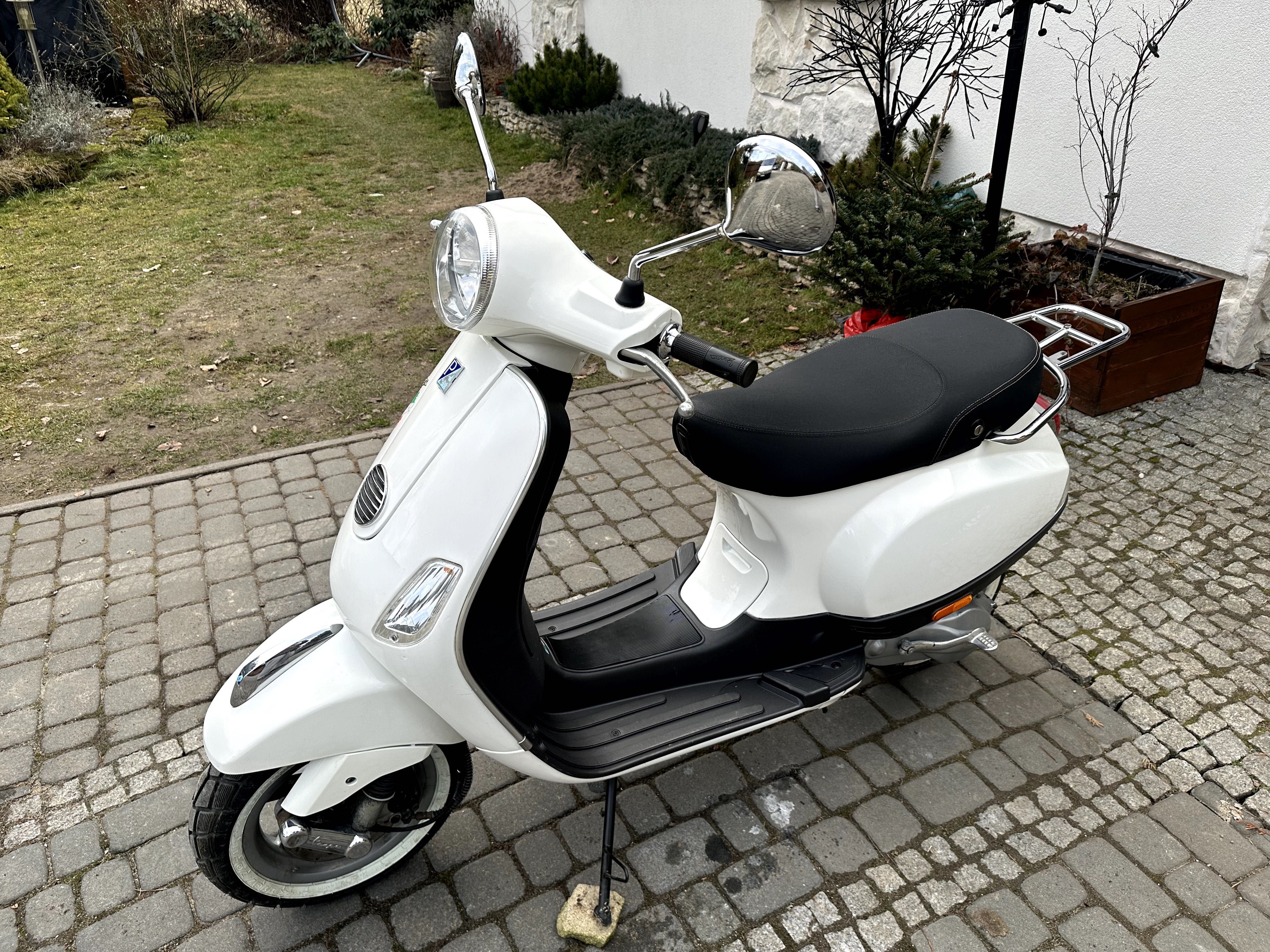 Piaggio VESPA LX 50 Bianca