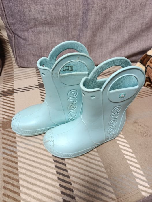 Чорна п'ятниця разпродажПродаються дитячі гумові чоботи *