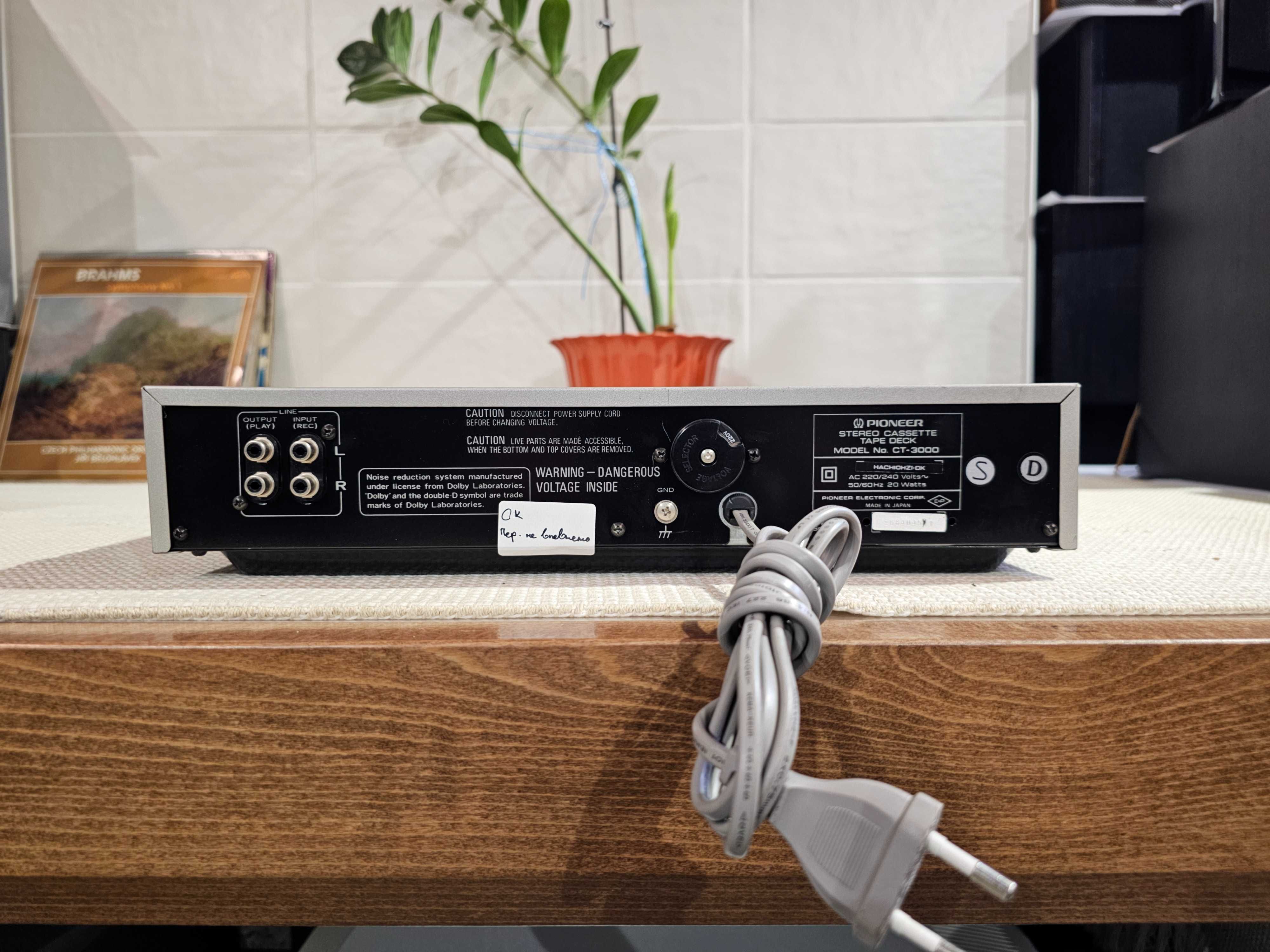 Касетна дека Pioneer CT-3000