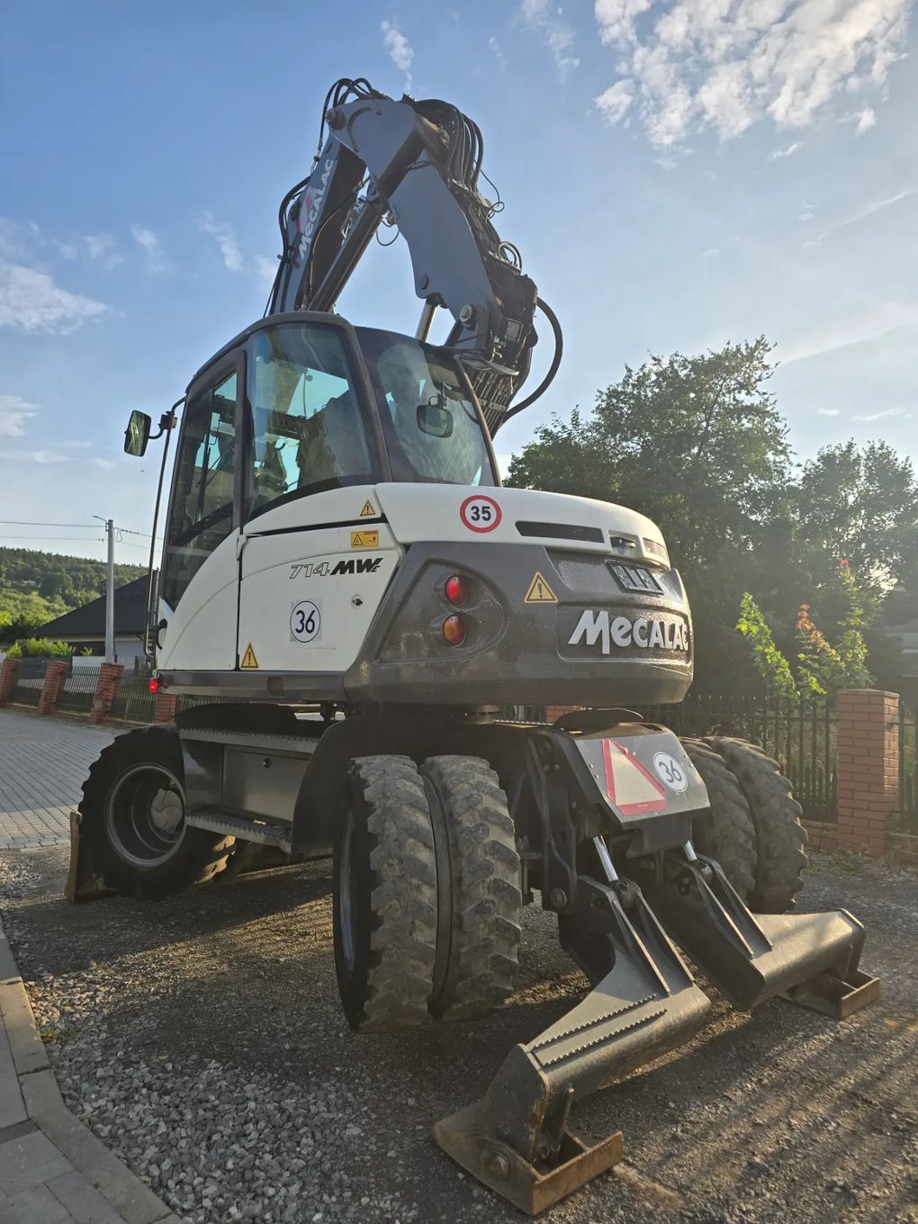 Mecalac 714MWe  Koparka kołowa 14 ton. Super stan. 4 sztuki osprzętu!