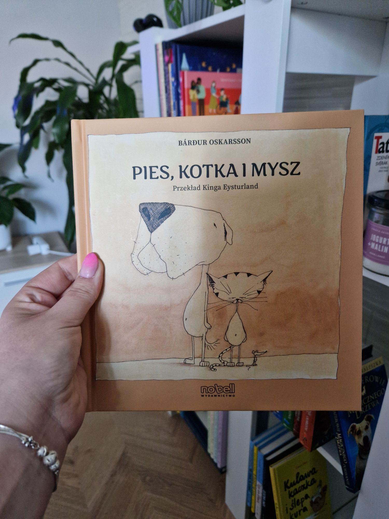 Pies, kotka i mysz.