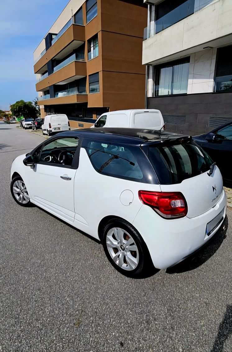 Citroën DS3 1.4 e-HDi So Chic Nacional