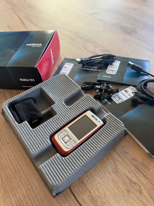 Nokia E65 w dobrym stanie