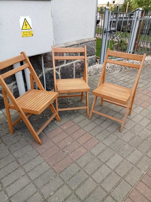 Sprzedam stolik i krzesła