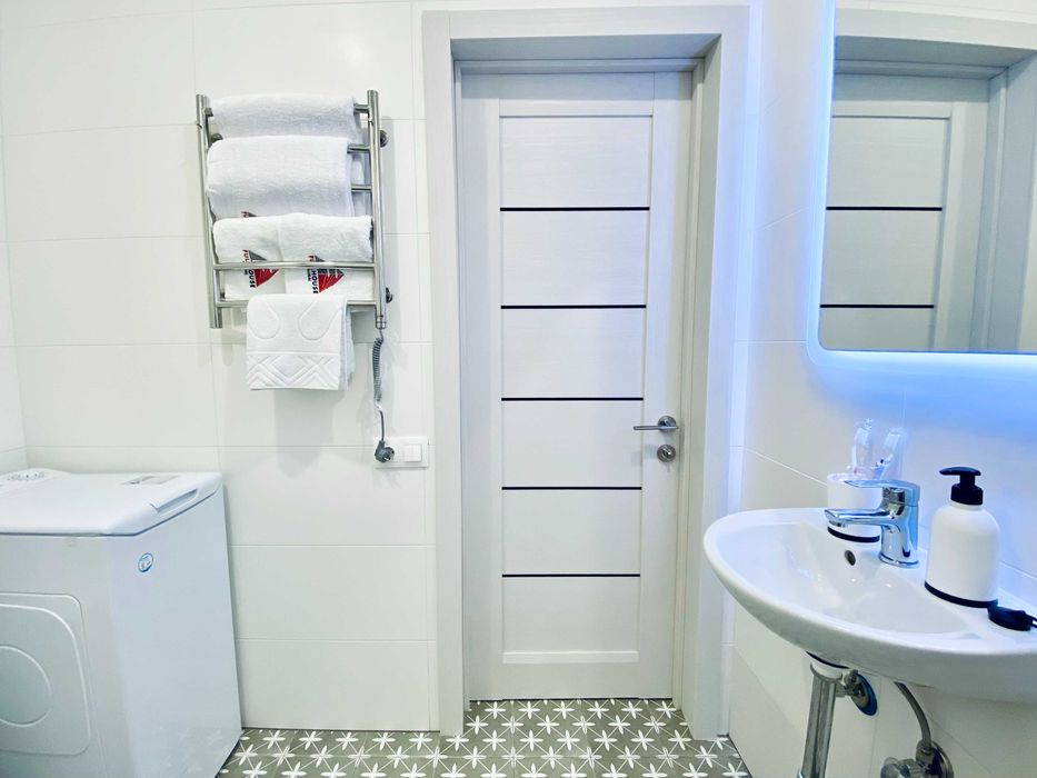 #7502 VIP видовые апартаменты Лебединый г. Харьковская, Позняки-14-555.biz.ua