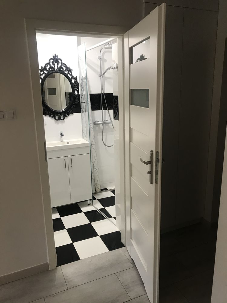 Wynajme kawalerke w samym centrum Warszawy ul.Bagno 5