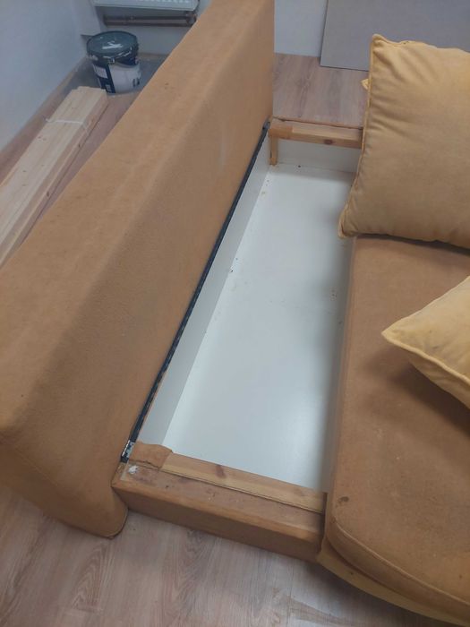 sofa wersalka z funkcją spania i skrzynia na posciel