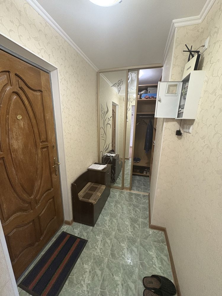 Продаж 3-х кім квартри 2/16 біля Водолію