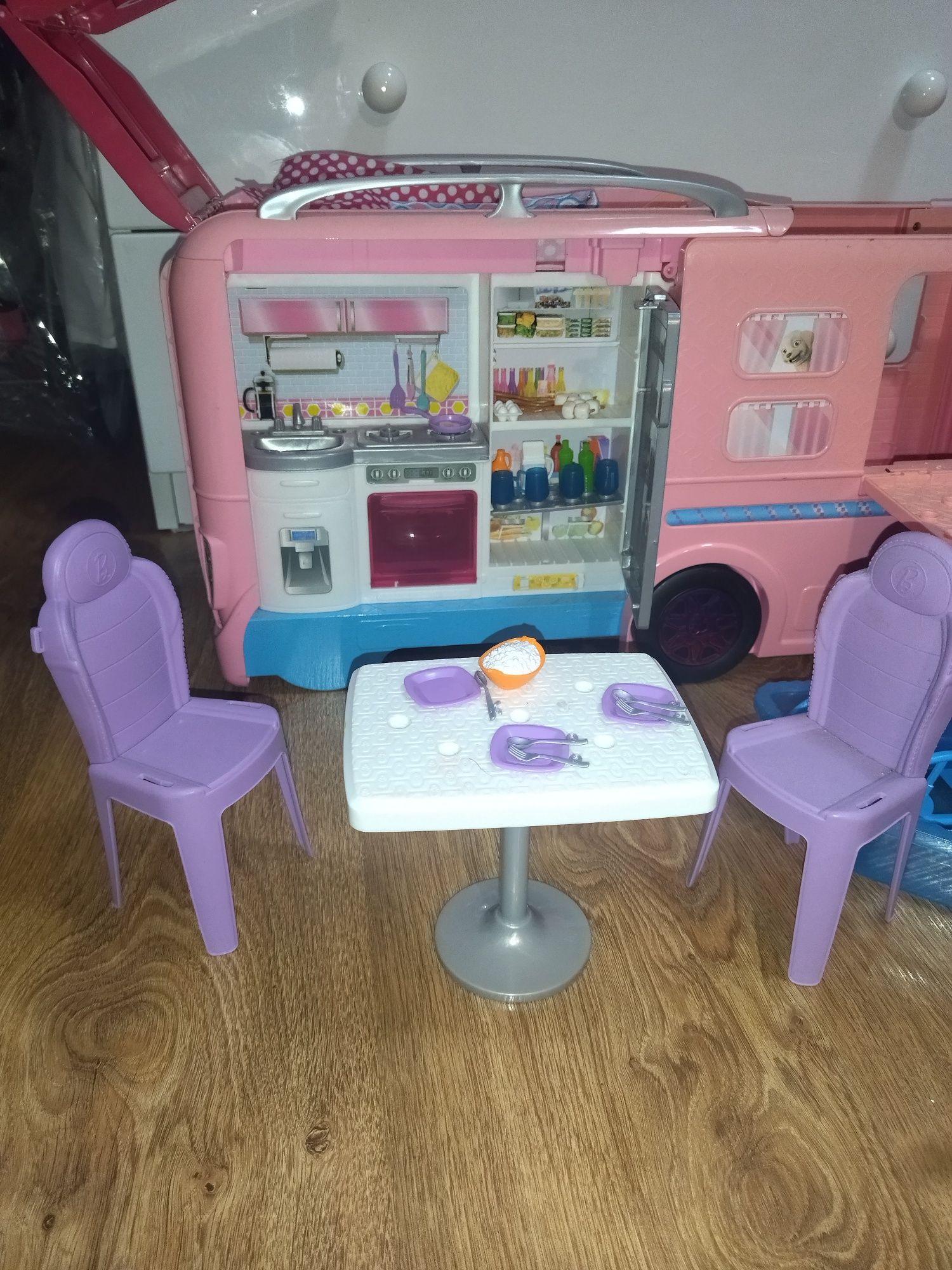 Barbie kamper FBR34