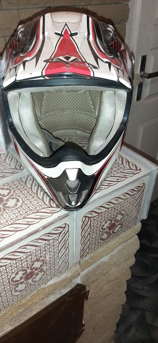 Мото шлем кроссовый