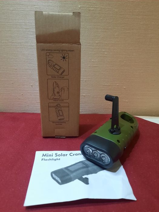 Фонарик с динамо солнечной подзарядкой
