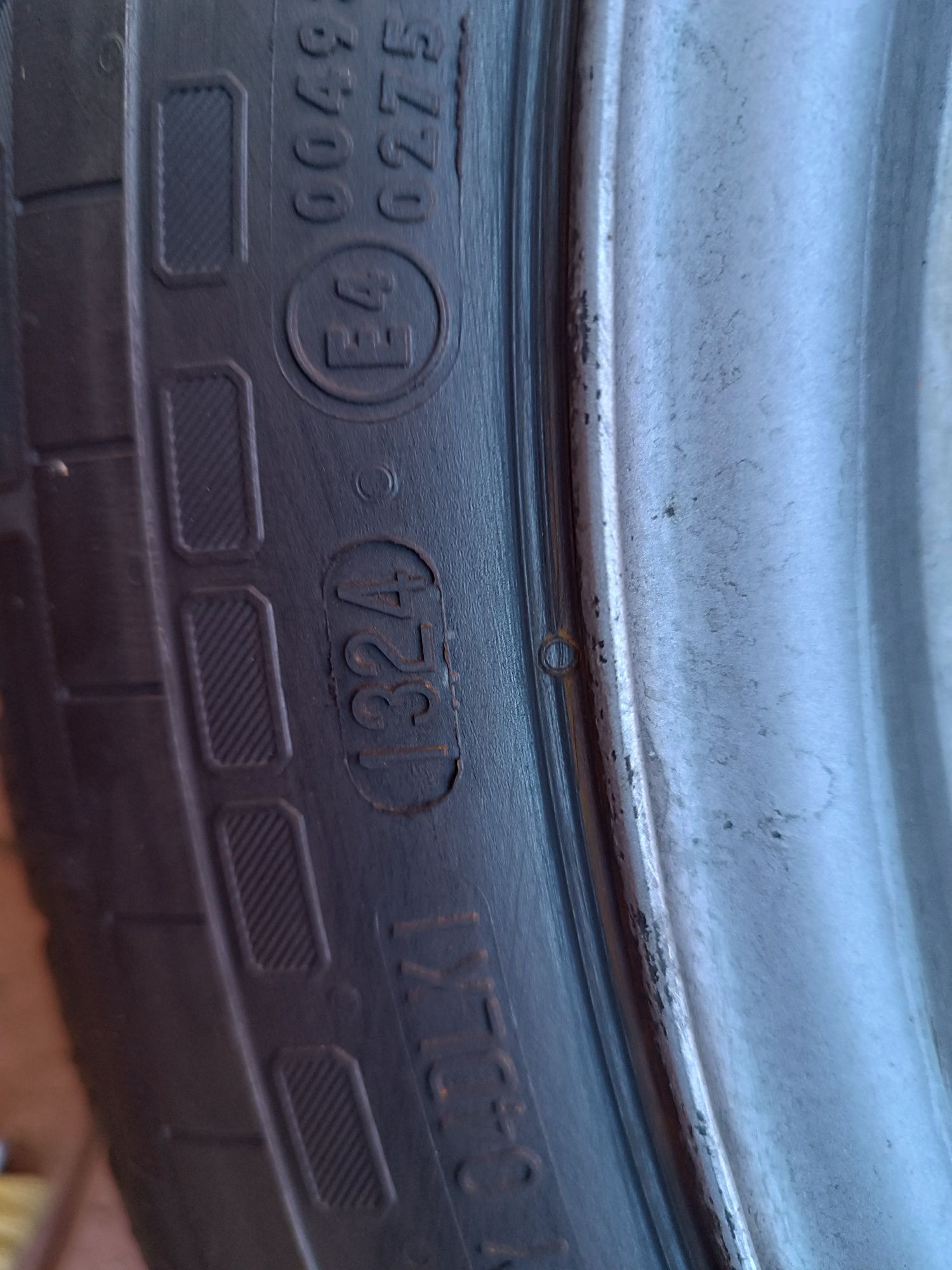Koła opony felgi stalowe Mercedes Vito w447