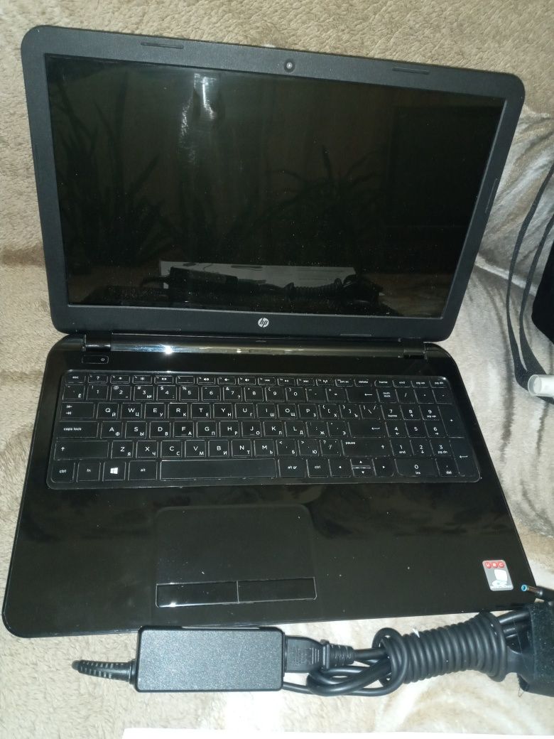 Ноутбук HP 15-g003sw сумка і т.д.