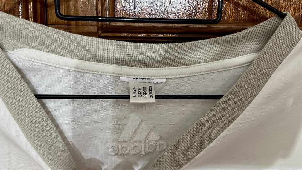 T-Shirt Bege/Branca Adidas