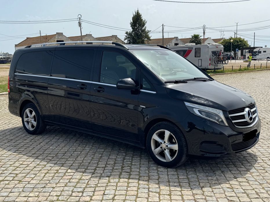 Mercedes V220 carro familiar